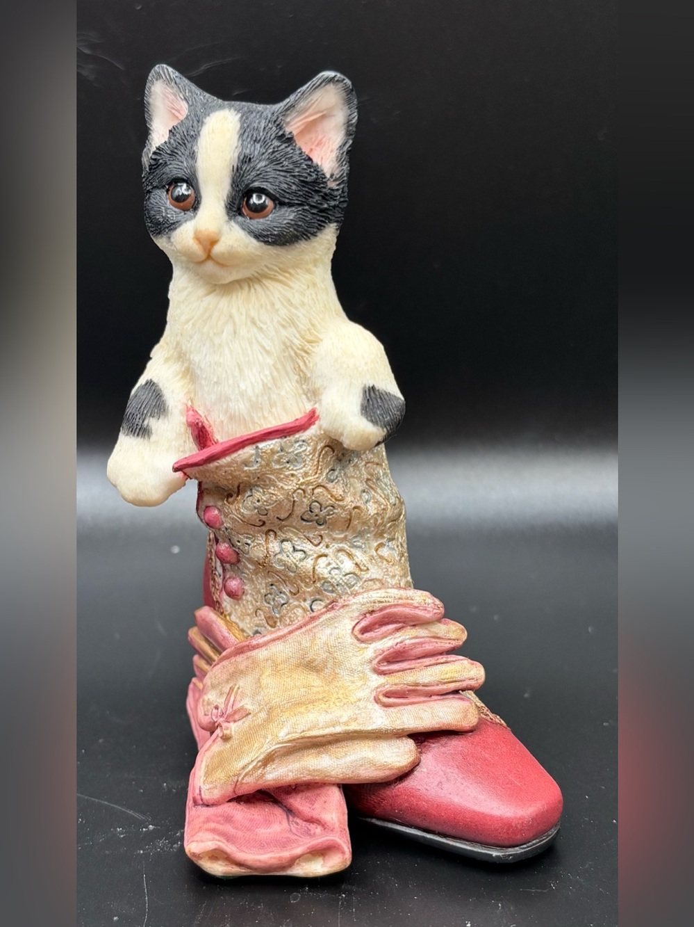 Vintage Cat Tuxedo Kitten In Shoe Figurine Victorian Boot Gloves Resin Cat Decor